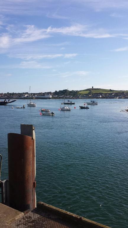 The Castle Apartment Strangford Esterno foto